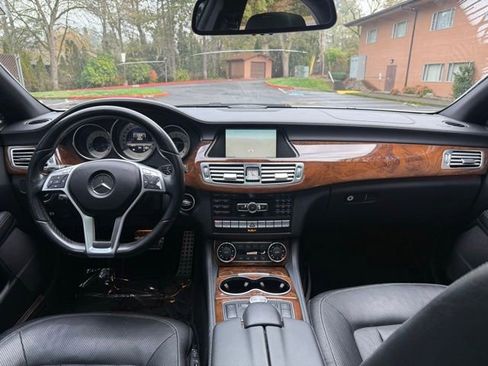 Used 2013 Mercedes-Benz CLS 550 image 11