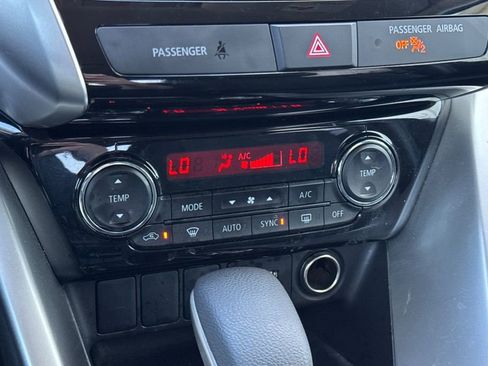 Used 2025 Mitsubishi Eclipse Cross SE image 21