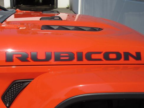 Used 2018 Jeep Wrangler Unlimited Rubicon AWD/4WD image 9