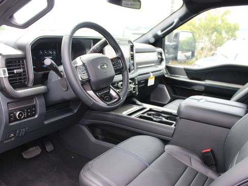 New 2026 Ford F250 Platinum AWD/4WD image 5