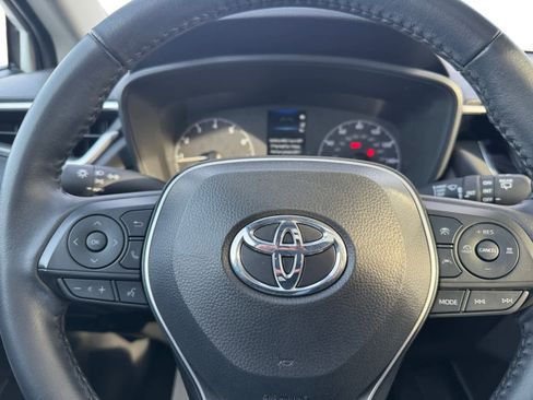 Certified 2024 Toyota Corolla Cross LE image 16