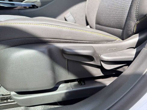 New 2026 Chevrolet Trax LT w/ Driver Confidence Package FWD image 17