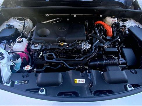 Used 2023 Toyota Venza Limited image 10