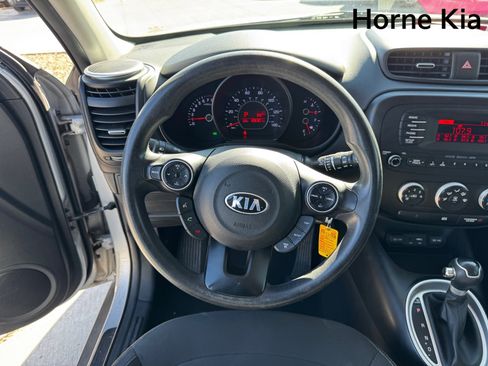 Used 2016 Kia Soul image 16