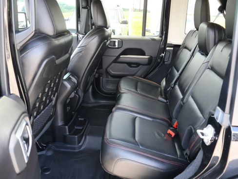 Used 2019 Jeep Wrangler Unlimited Rubicon AWD/4WD image 21