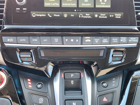 New 2026 Honda Odyssey Touring image 12