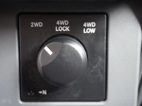 Used 2007 Mitsubishi Raider LS AWD/4WD image 23