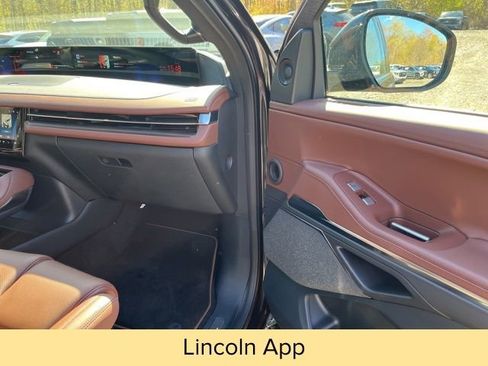 New 2026 Lincoln Navigator L Reserve AWD/4WD image 27