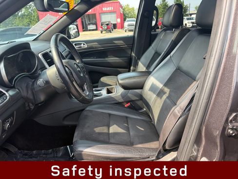 Used 2018 Jeep Grand Cherokee Altitude AWD/4WD image 10