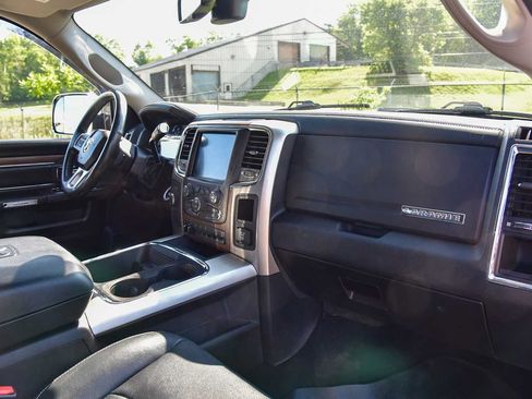 Used 2018 RAM 2500 Laramie w/ Snow Chief Group AWD/4WD image 10