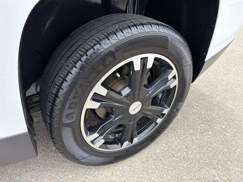 Used 2017 GMC Terrain SLE w/ Nightfall Package image 11