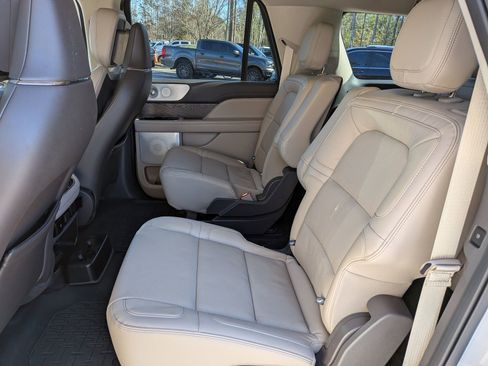 Used 2024 Lincoln Navigator L Reserve image 16
