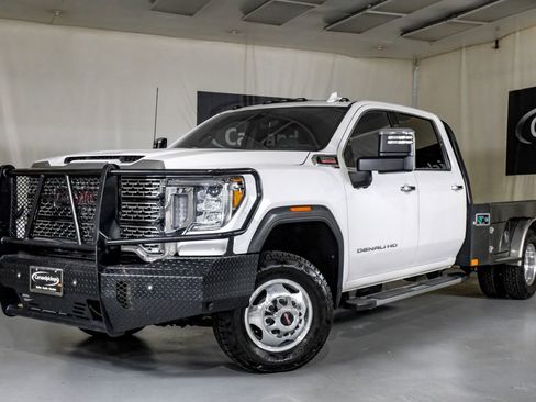 Used 2021 GMC Sierra 3500 Denali w/ Denali Ultimate Package AWD/4WD image 4