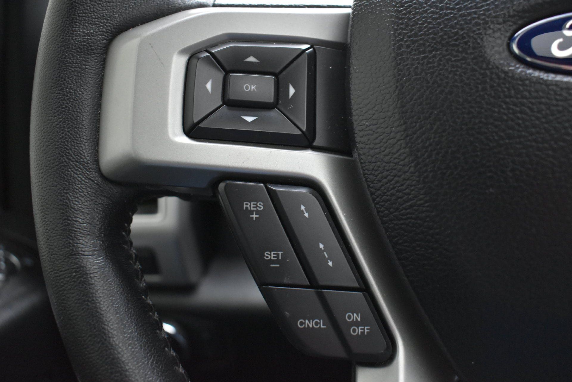 Used 2020 Ford F150 Lariat w/ Equipment Group 502A Luxury AWD/4WD image 22