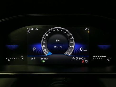 Used 2025 Volkswagen Jetta SE image 29