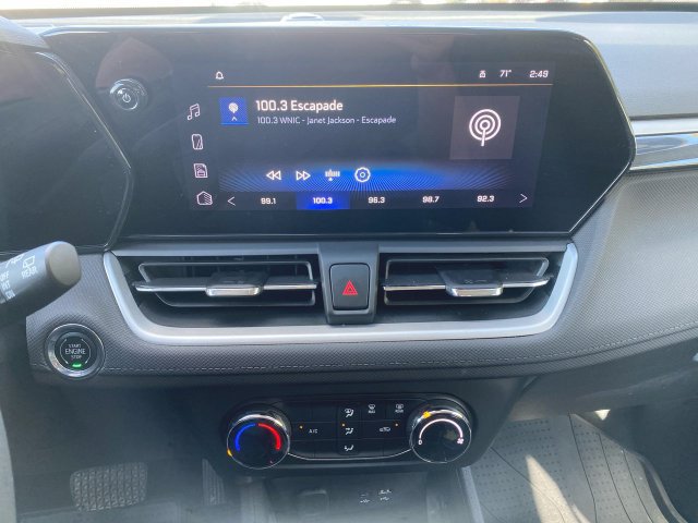 Used 2025 Chevrolet TrailBlazer LS w/ LS Convenience Package FWD image 13