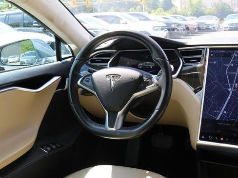 Used 2014 Tesla Model S 85 RWD image 20