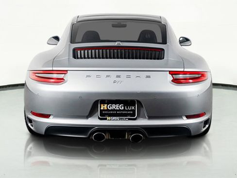Used 2017 Porsche 911 Carrera image 11