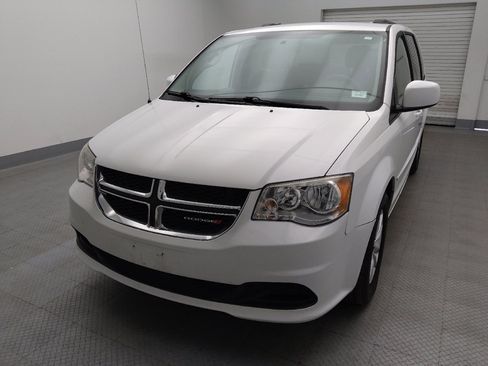 Used 2016 Dodge Grand Caravan SXT FWD image 15