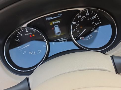 Used 2015 Nissan Rogue SL AWD/4WD image 25