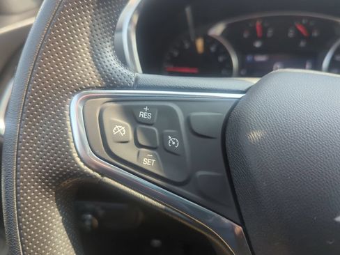 Certified 2019 Chevrolet Equinox LT w/ LPO, Floor Liner Package AWD/4WD image 24