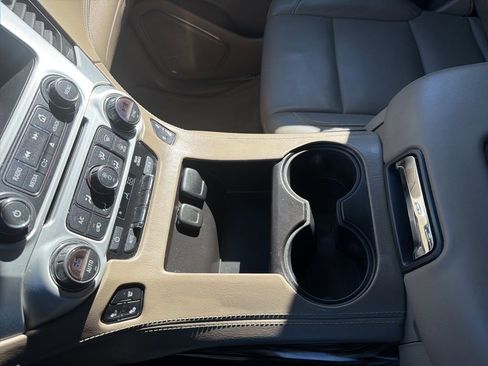 Used 2015 GMC Yukon SLT image 36