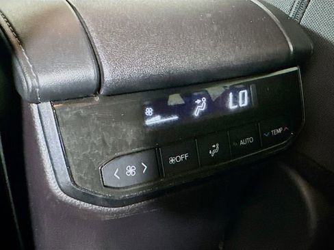 Certified 2024 Toyota Highlander LE image 25
