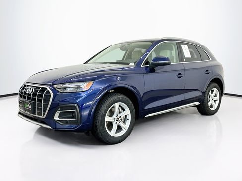 Used 2023 Audi Q5 2.0T Premium w/ Convenience Package AWD/4WD image 3