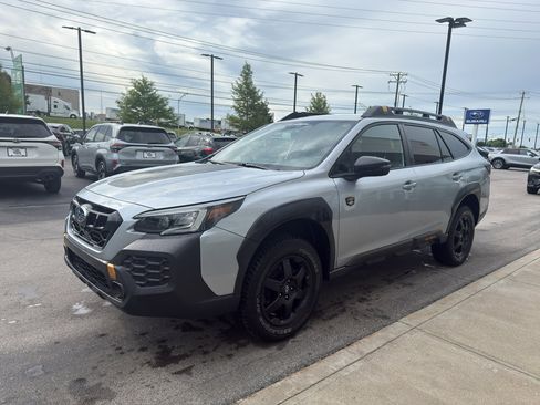 Used 2024 Subaru Outback Wilderness AWD/4WD image 6
