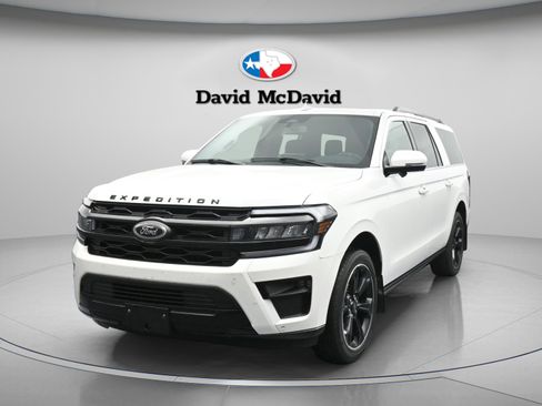 Used 2023 Ford Expedition Max Limited RWD image 4
