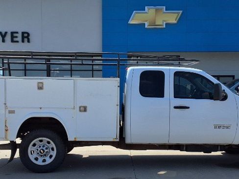 Used 2011 Chevrolet Silverado 3500 W/T AWD/4WD image 1