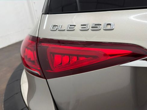 Used 2020 Mercedes-Benz GLE 350 4MATIC image 11