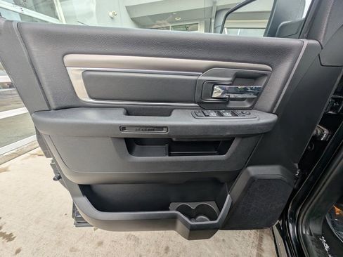 Used 2024 RAM 1500 Classic Warlock image 34