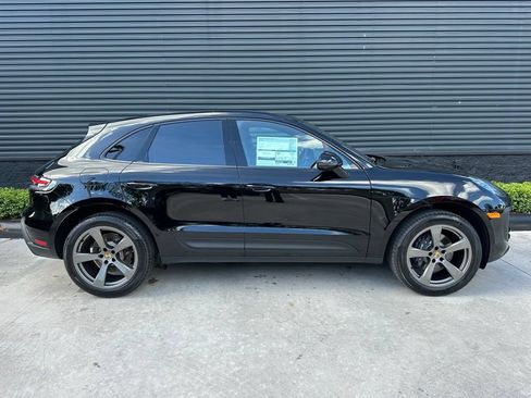 Used 2026 Porsche Macan AWD/4WD image 9