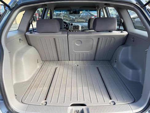 Used 2003 Toyota Matrix image 12