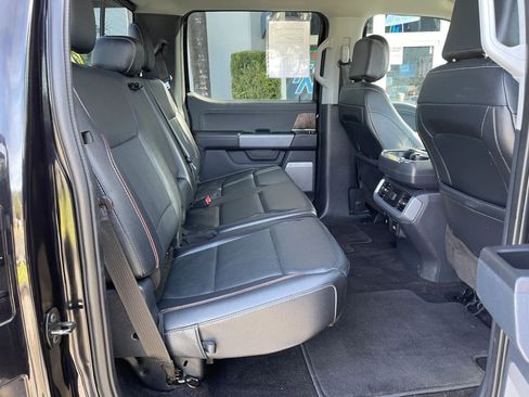 Used 2022 Ford F150 Lariat image 27