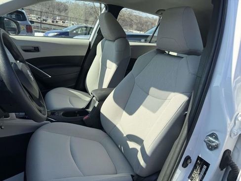 Certified 2024 Toyota Corolla Cross L image 14