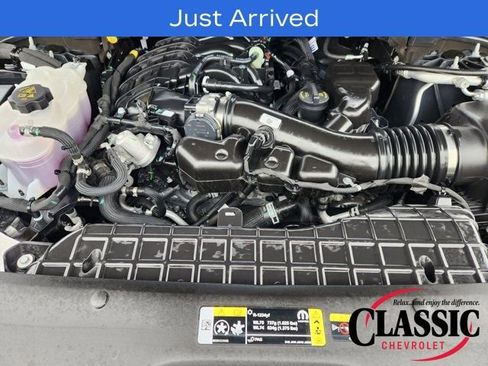 Used 2025 Jeep Grand Cherokee Limited image 40