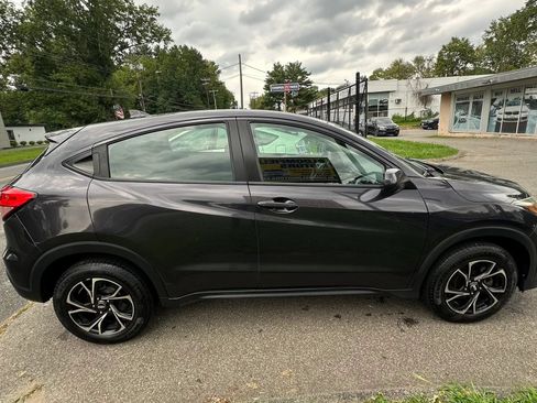 Used 2016 Honda HR-V LX image 4