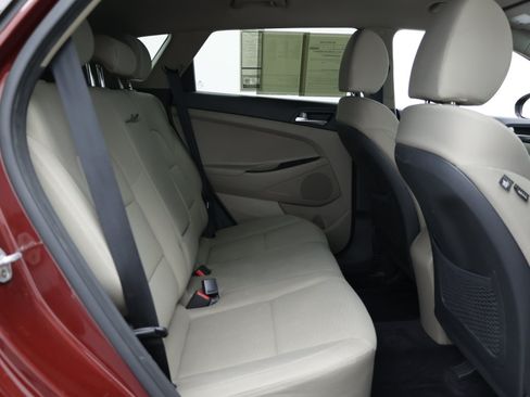 Used 2019 Hyundai Tucson Value FWD image 39