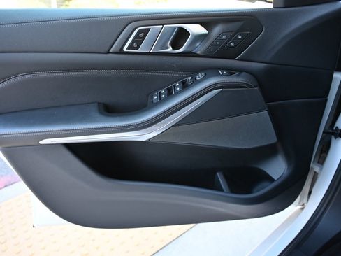 Certified 2023 BMW X5 xDrive40i w/ Executive Package image 15