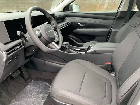 New 2026 Hyundai Tucson SE image 11