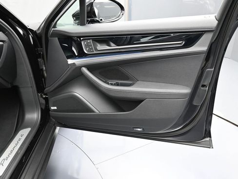 New 2026 Porsche Panamera E-Hybrid image 28