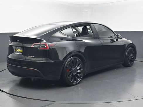 Used 2022 Tesla Model Y Performance AWD/4WD image 6