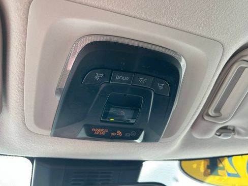 Used 2024 Toyota Corolla LE FWD image 37