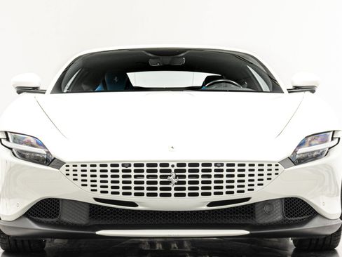 Used 2022 Ferrari Roma RWD image 4