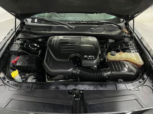 Used 2019 Dodge Challenger SXT image 25