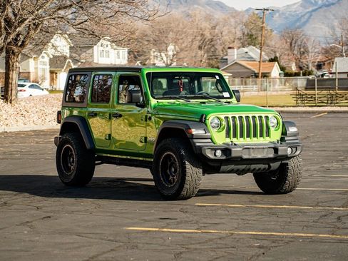 Used 2018 Jeep Wrangler Unlimited Sport image 3