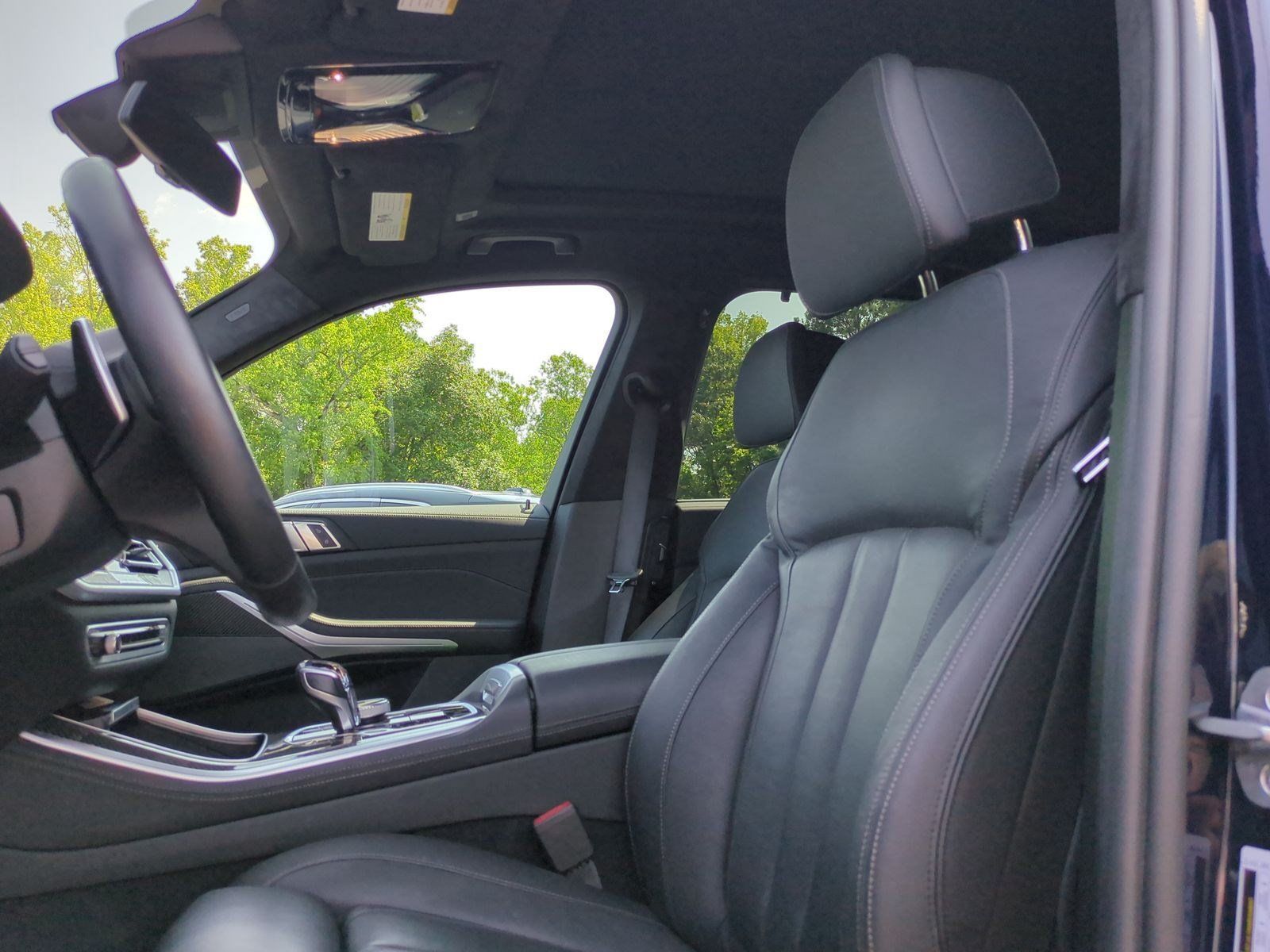 Used 2022 BMW X5 M50i w/ Executive Package AWD/4WD image 16