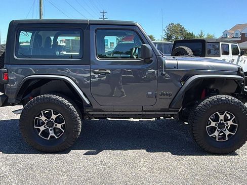 Used 2022 Jeep Wrangler Sport AWD/4WD image 4